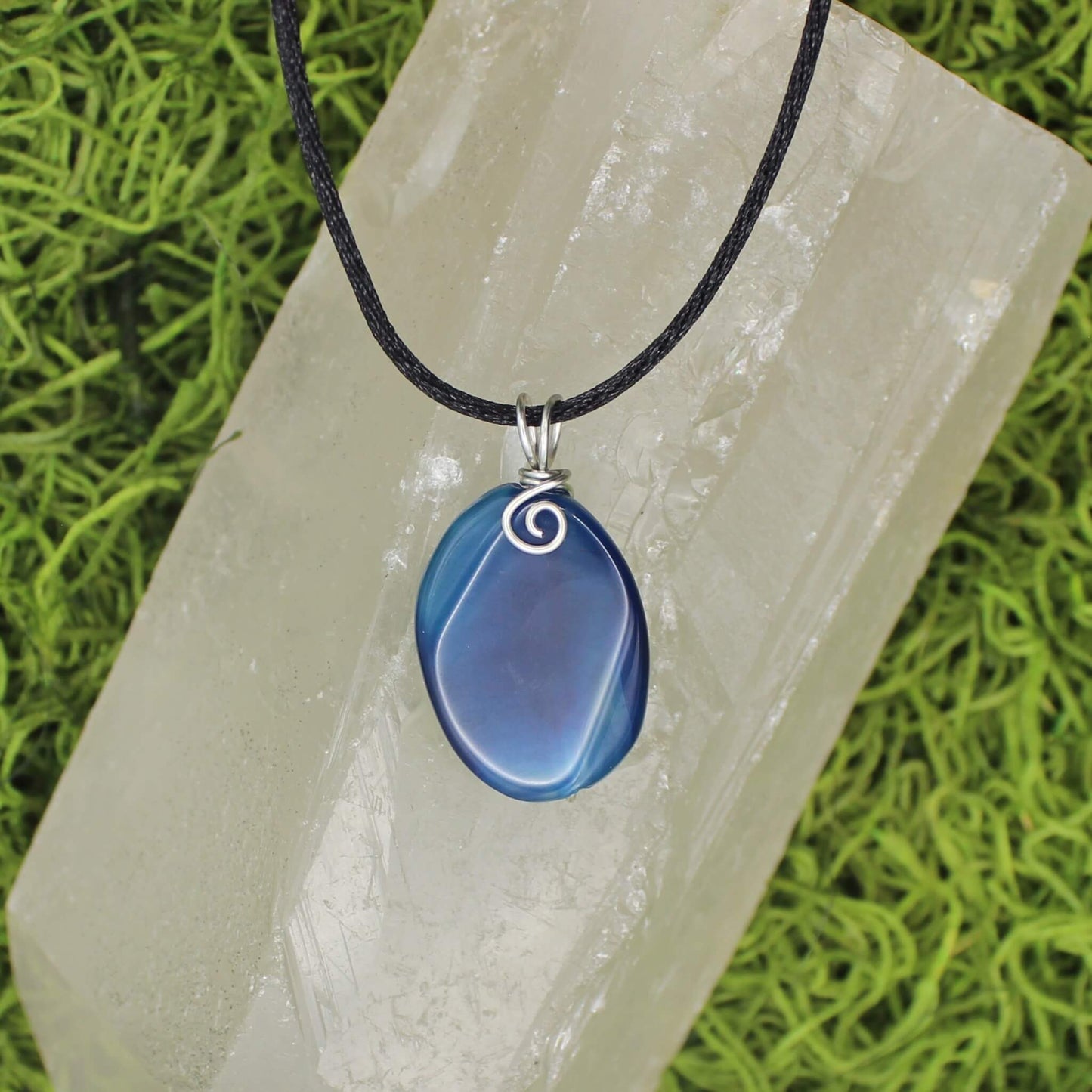 Dyed Agate Wire Wrapped Pendant